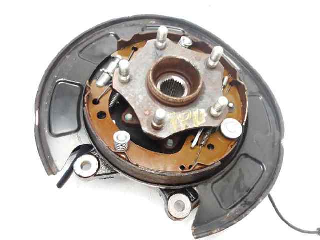 SUZUKI 4511165DV1 Цапфа (поворотный кулак) передний правый в наличии Черновцы