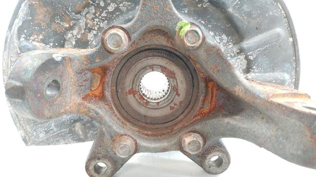 SUZUKI 4511165J00 Цапфа передняя правая в наличии Днепр
