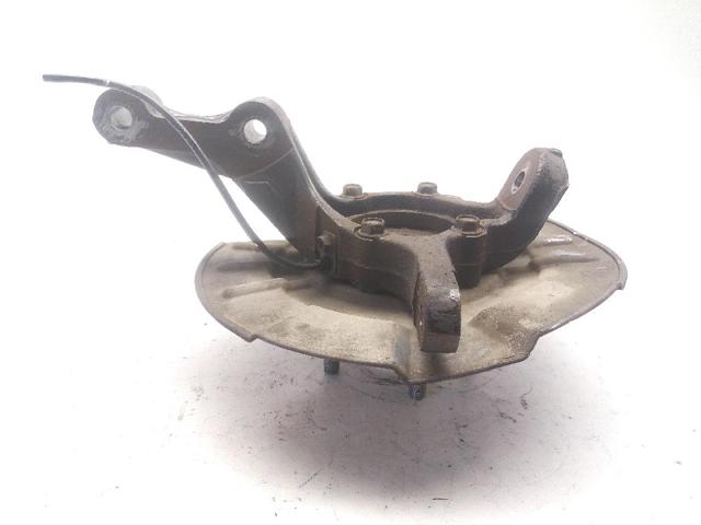 SUZUKI 4511165J00000 Цапфа (поворотный кулак) передний правый в наличии Ирпень