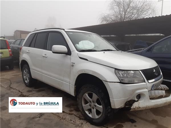 SUZUKI 4511165J00000 Цапфа (поворотный кулак) передний правый в наличии Ровно