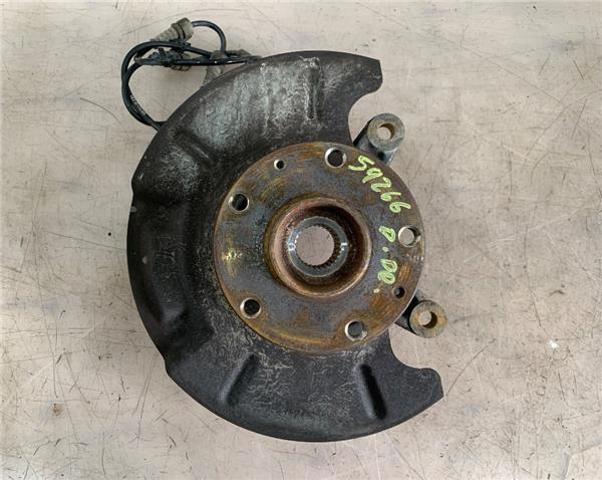 4511179J51 SUZUKI Цапфа (поворотный кулак) передний правый купить в Харьков
