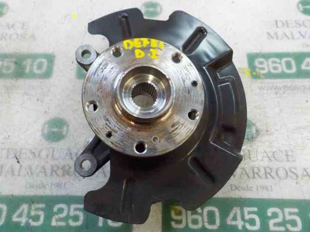 SUZUKI 4515161M00 Цапфа (поворотный кулак) передний левый в наличии Винница