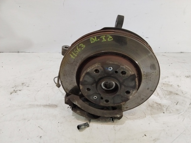 SUZUKI 4515161M00000 Цапфа передняя левая в наличии Одесса