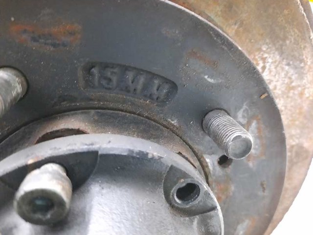 4515165DV1000 SUZUKI Цапфа (поворотный кулак) передний левый купить в Тернополь