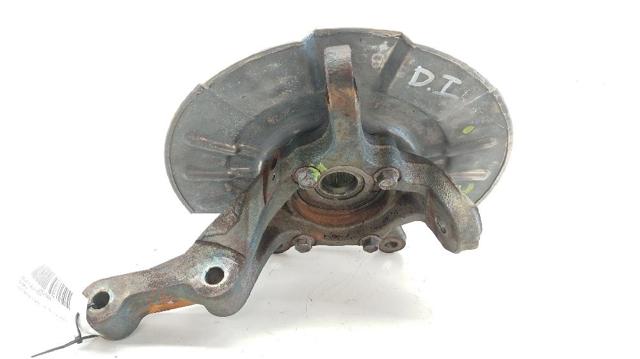 SUZUKI 4515165J00 Цапфа (поворотный кулак) передний левый в наличии Николаев