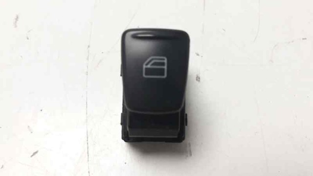 A4519051800 MERCEDES Кнопочный блок управления стеклоподъемником передний правый купить в Житомир