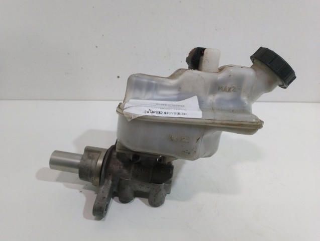 FORD 4525694 Цилиндр тормозной главный в наличии Одесса