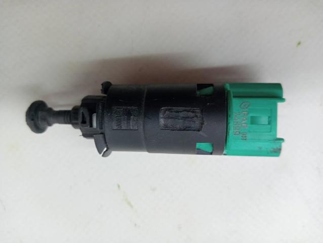 453467 PEUGEOT Датчик включения стопсигнала купить в Ужгород