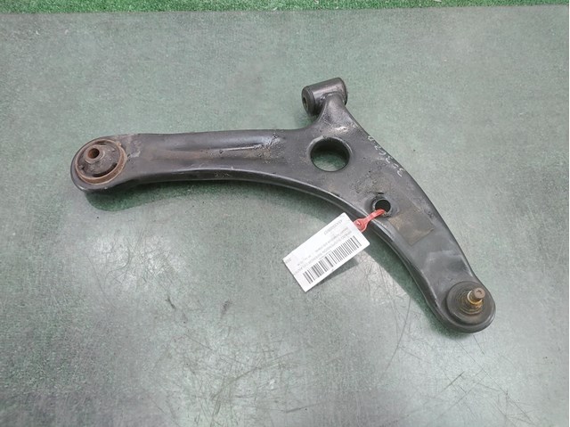 Braço de suspensão dianteiro direito inferior para Mitsubishi Colt VI (z3_a.z3_a) (2004-2012) 1.5 135950 4543300807