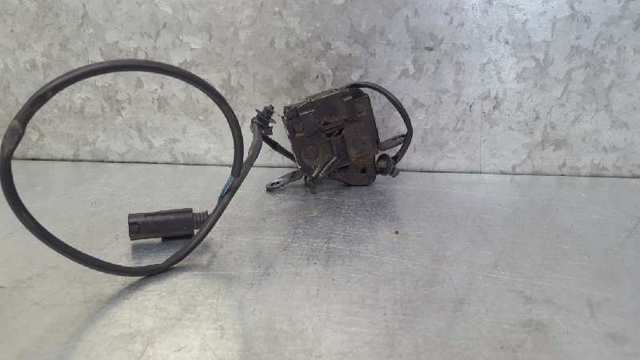 MERCEDES A4548800260 Замок капота в наличии Хмельницкий