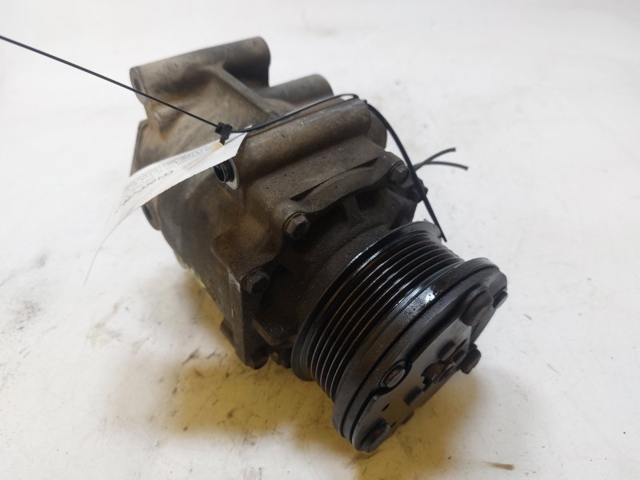 FORD 4588121 Компрессор кондиционера в наличии Киев