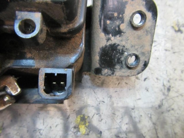 CHRYSLER 4589176AA Замок багажника в наличии Тернополь