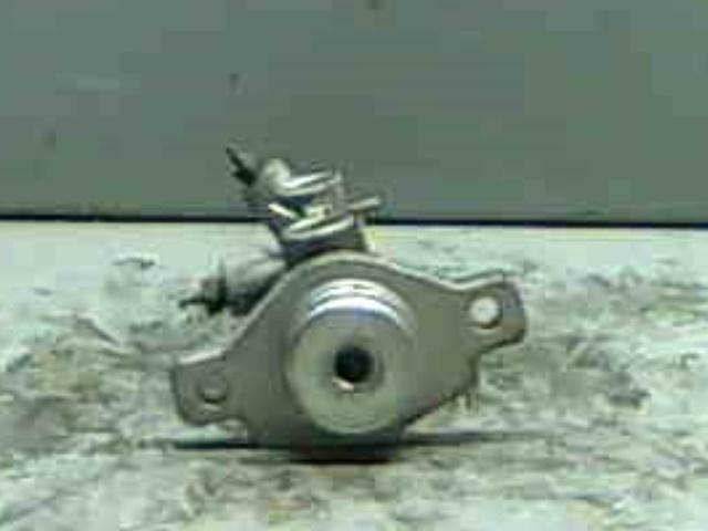 Cilindro mestre do freio Nissan Primera P12