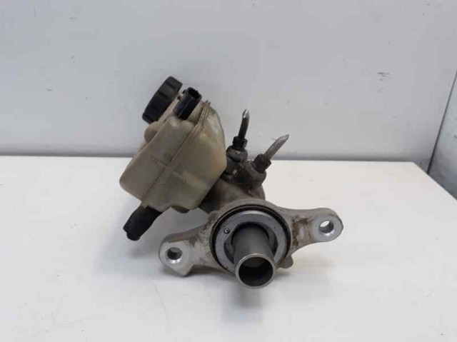 Cilindro mestre do freio 460115826R RENAULT