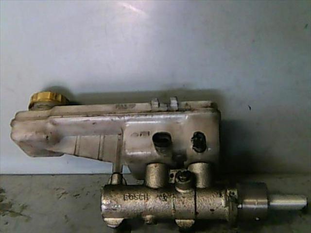 Cilindro mestre do freio 4601N5 PEUGEOT