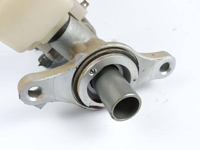 Cilindro mestre do freio 4601R7 PEUGEOT