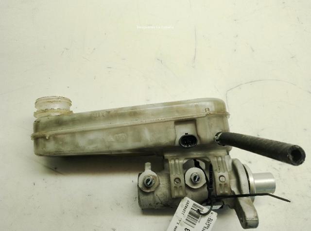 Cilindro mestre do freio 4601T6 PEUGEOT