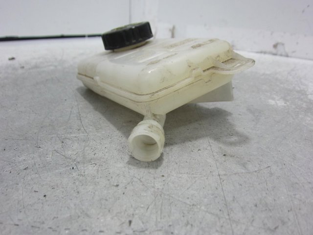 460913647R RENAULT Бачок тормозной купить в Чернигов