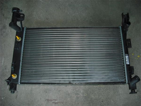 Radiador de esfriamento de motor 4644363 Chrysler