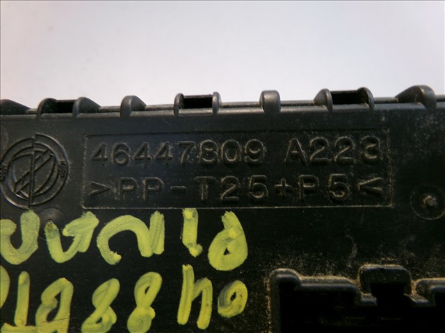 46447809 Блок предохранителей задний салонный купить Ирпень