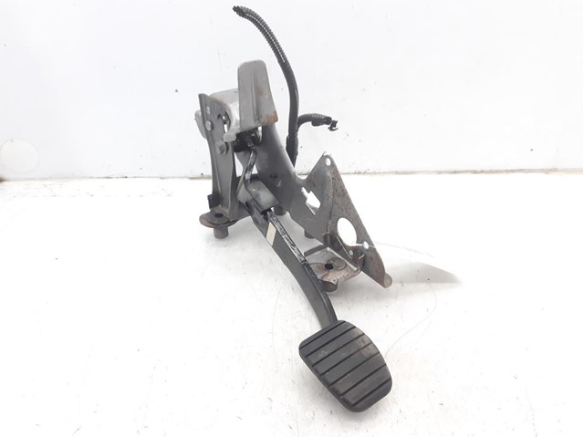 Pedal do freio 465013423R Renault (RVI)