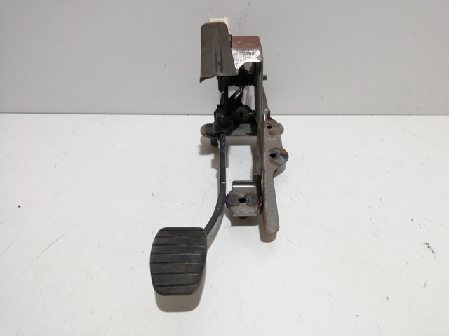 Pedal do freio 465013423R Renault (RVI)