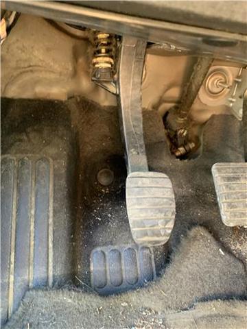 RENAULT 465030038R Педаль сцепления в наличии Украина