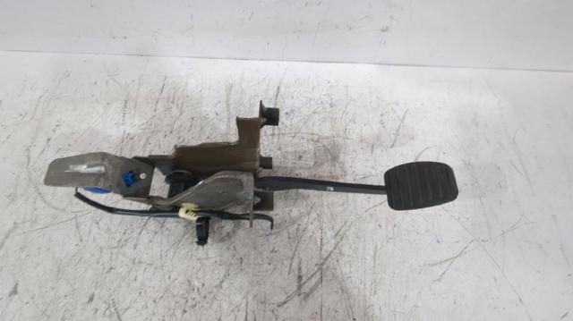 Pedal de embraiagem Dacia Logan 2 L8_