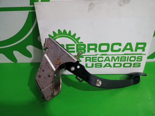 Pedal de embraiagem 46503BN710 Nissan