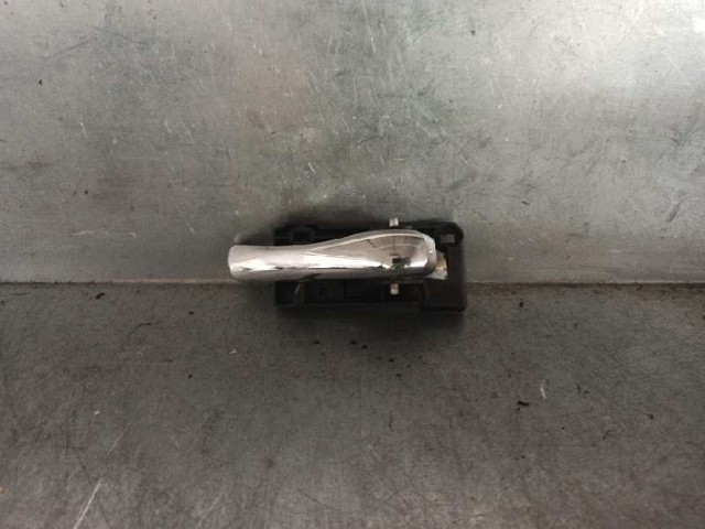 Maçaneta interna dianteira/traseira da porta direita 46736145 FIAT