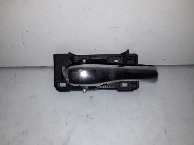 Maçaneta interna dianteira/traseira da porta direita 46736145 FIAT