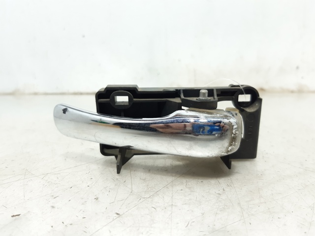 Maçaneta interna dianteira/traseira da porta direita 46736145 FIAT