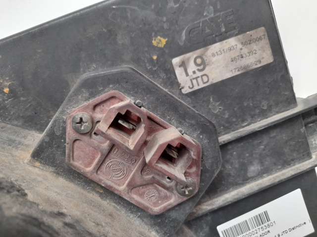 Difusor do radiador de esfriamento 46743392 FIAT