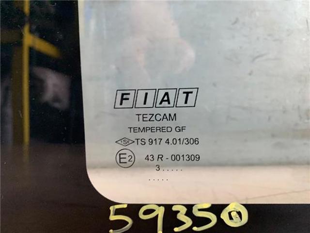 FIAT 46748891 Стекло кузова (багажного отсека) правое в наличии Ирпень