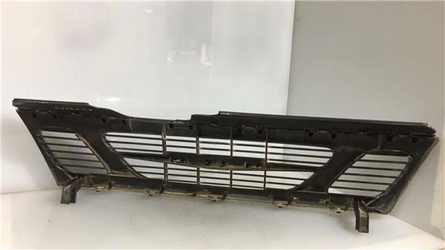 GM 4677191 Решетка радиатора в наличии Павлоград