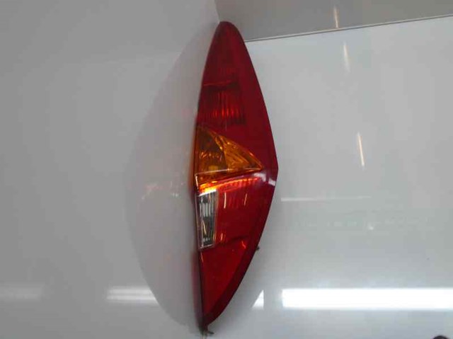 Lanterna traseira direita para Fiat Punto (188_) (1999-2010) 1.2 16V 80 (188.233, .235, .253, .255, .333) 188A5000 46794077