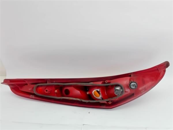 Lanterna traseira direita para Fiat Punto (188_) (1999-2010) 1.9 JTD 80 (188.237,.257,.337,.357) 188A5000 46794077