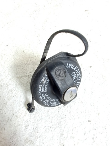 Tampa (tampão) do tanque de combustível Alfa Romeo 147 937