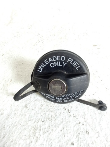 Tampa (tampão) do tanque de combustível Alfa Romeo 147 937