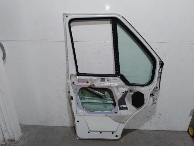 FORD 4703954 Дверь передняя левая в наличии Черкассы