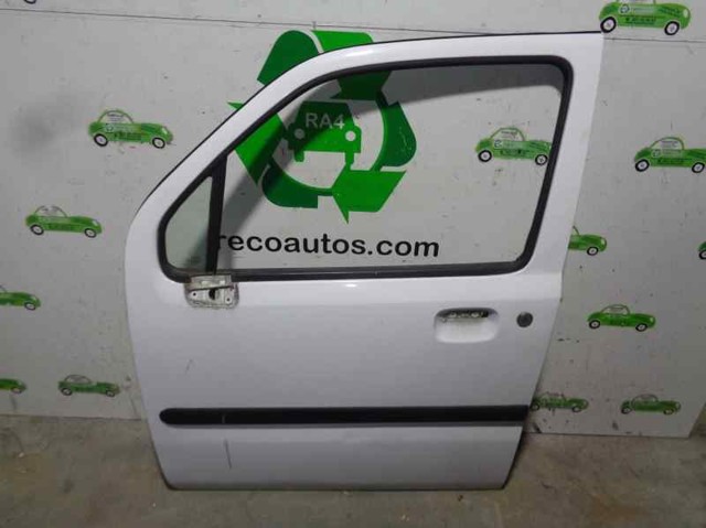Porta dianteira esquerda 4705552 Opel