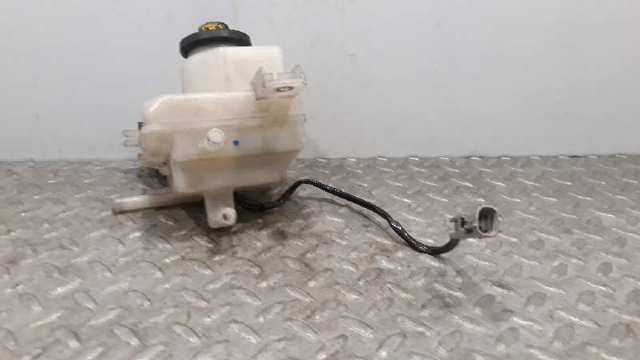 4722047080 TOYOTA Бачок главного тормозного цилиндра (тормозной жидкости) купить в Сумы