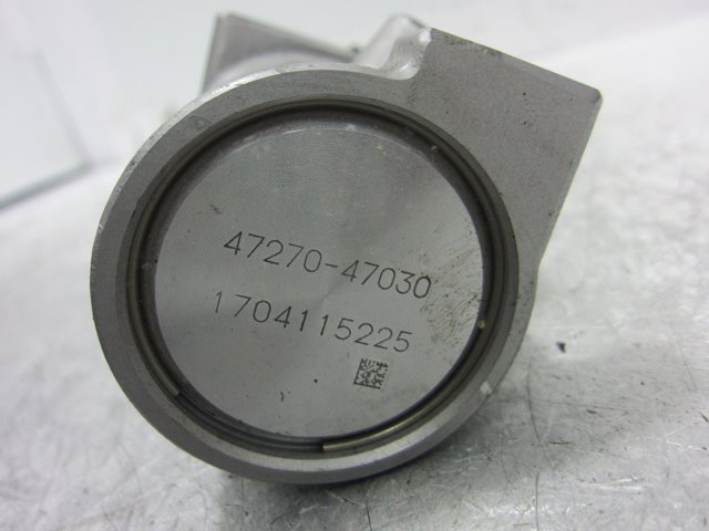 Cilindro mestre do freio Toyota RAV4 4 A4