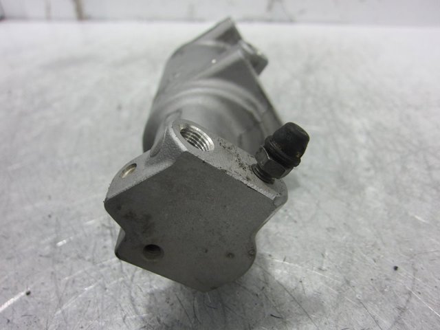 Cilindro mestre do freio Toyota RAV4 4 A4