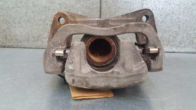 TOYOTA 4773042010 Суппорт тормозной передний правый в наличии Житомир