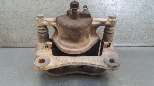 TOYOTA 4773042010 Суппорт тормозной передний правый в наличии Чернигов