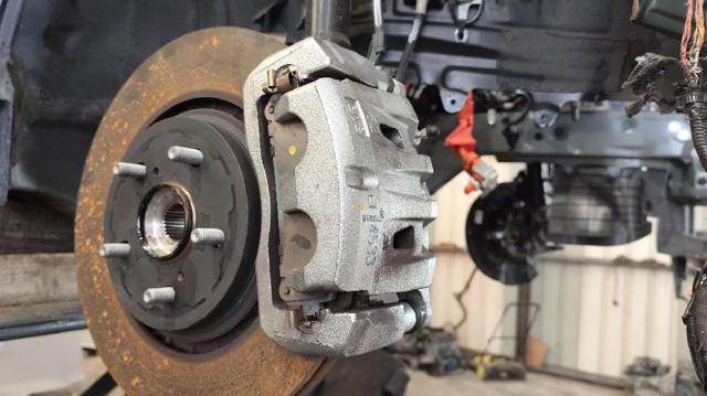 TOYOTA 4773042130 Суппорт тормозной передний правый в наличии Кривой Рог