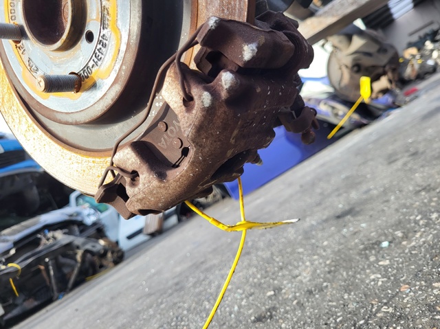 478300D020 TOYOTA Суппорт задний правый купить в Николаев