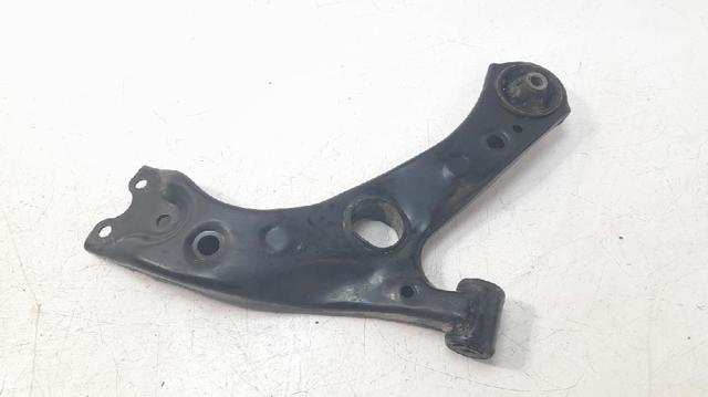 TOYOTA 4806810130 Нижний рычаг в наличии Винница