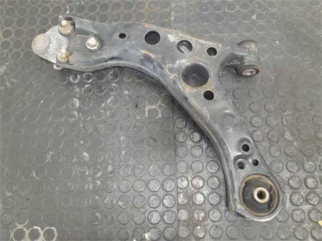 4806810130 TOYOTA Нижний рычаг купить в Киев